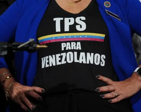 Trump Again Urges High Court to Halt Safeguards for Venezuelans in the United States
